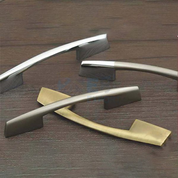 Cabinet Handle  18